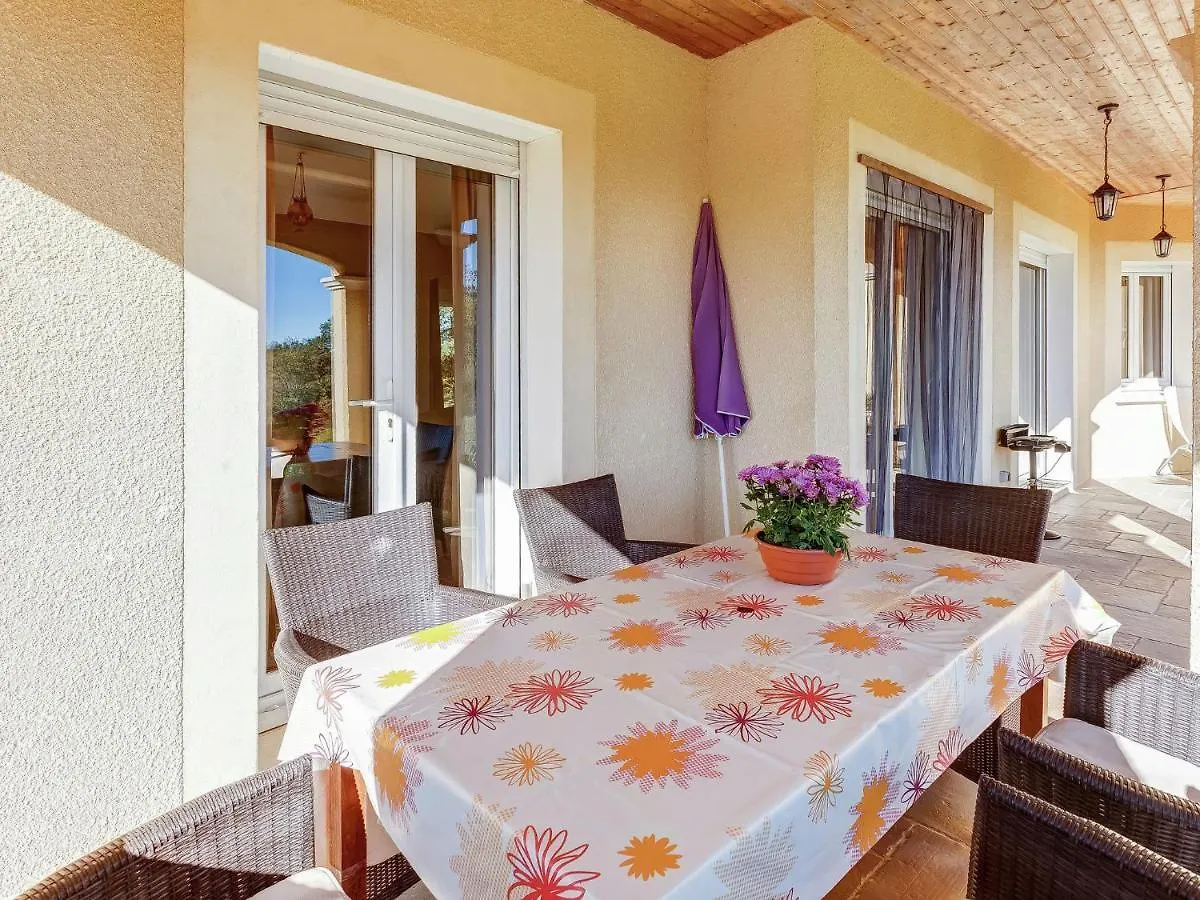 Luxury Villa In Cazals With Swimming Pool